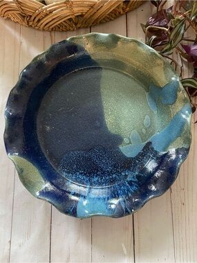 Vintage Ceramic Artisan Ruffled Pie Dish